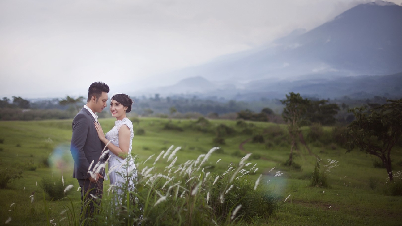 jasa-foto-prewedding-surabaya-malang-gresik-sidoarjo-soocaphoto-masruchan-malang outdoor-1