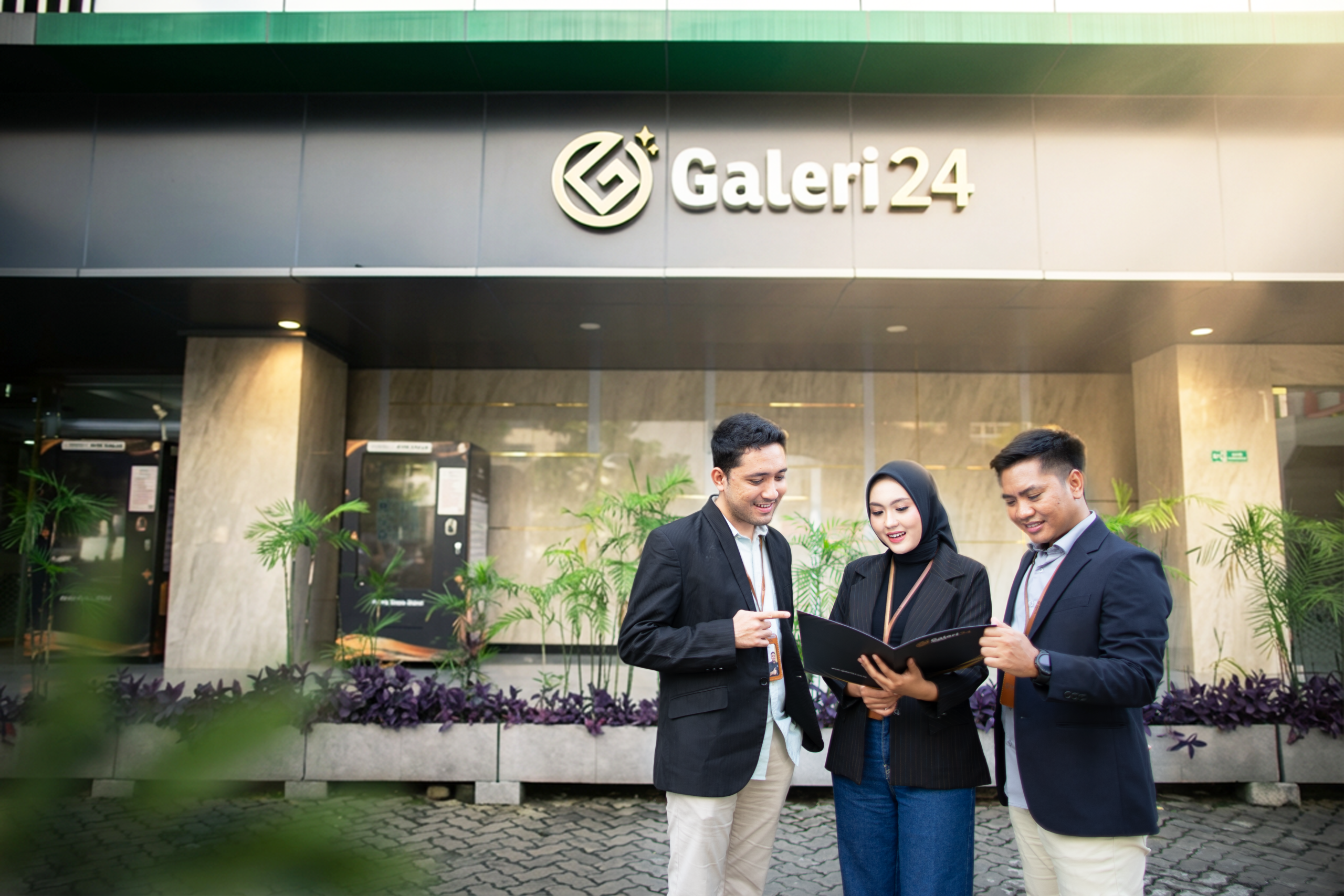 Jasa Foto Direksi PT Pegadaian Galeri 24 Untuk Annual Report 2025